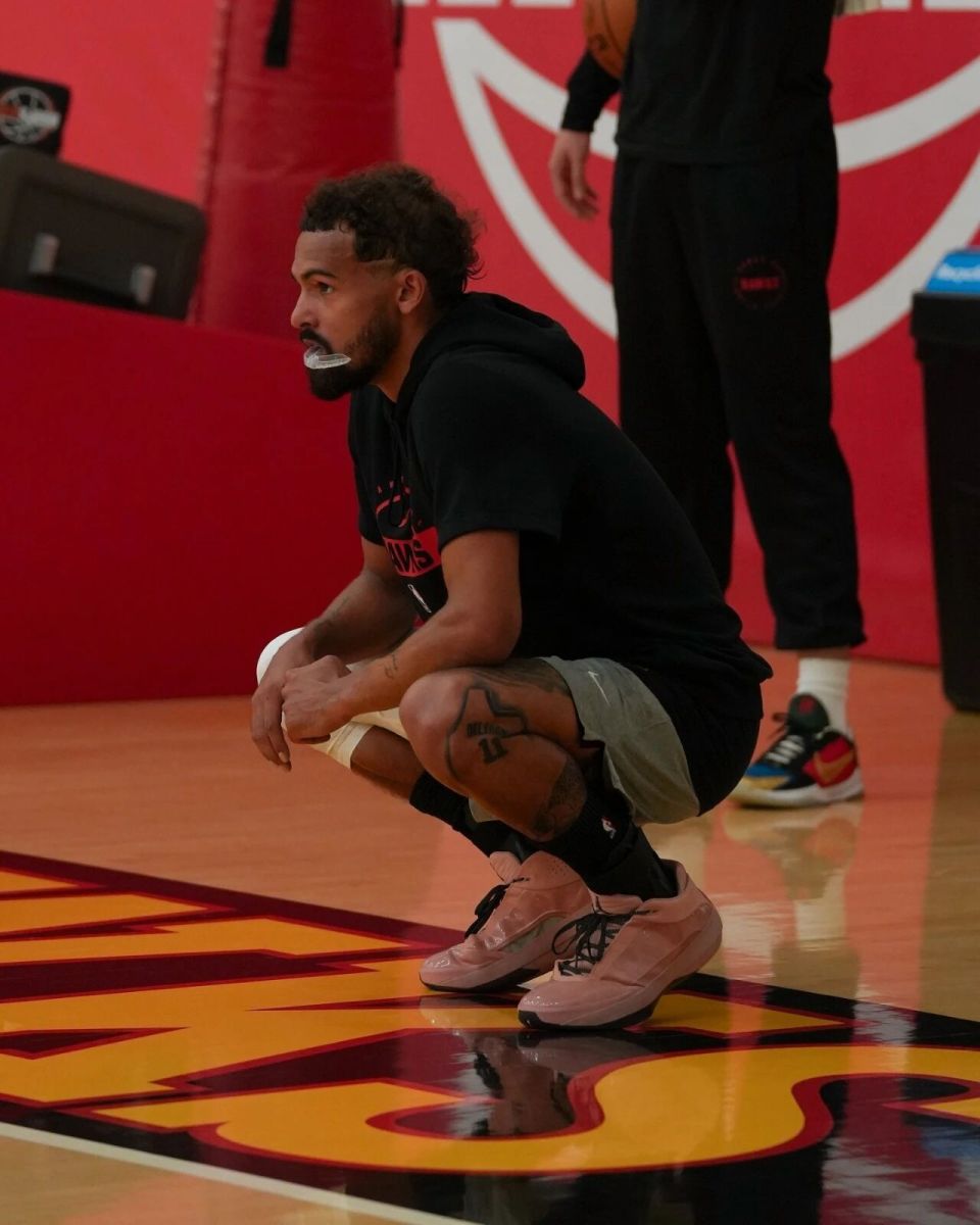 这个赛季, 老鹰队和特